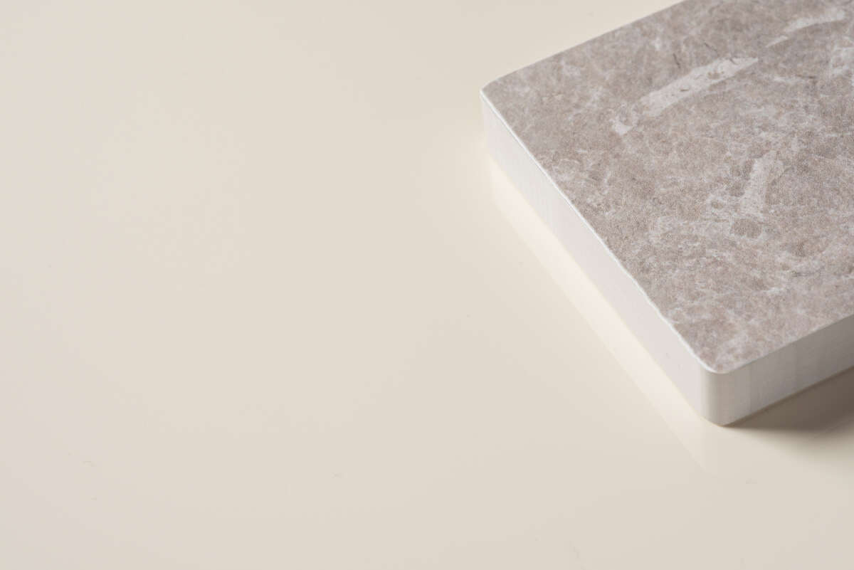 0514 Ivory – Texture close-up (AG)