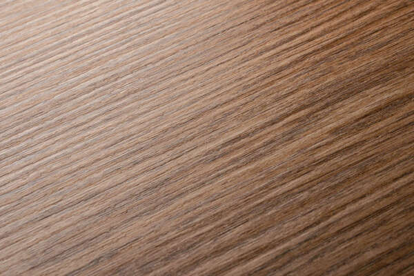 Gentle linear texture, replicating the natural undulations of an open woodgrain species.