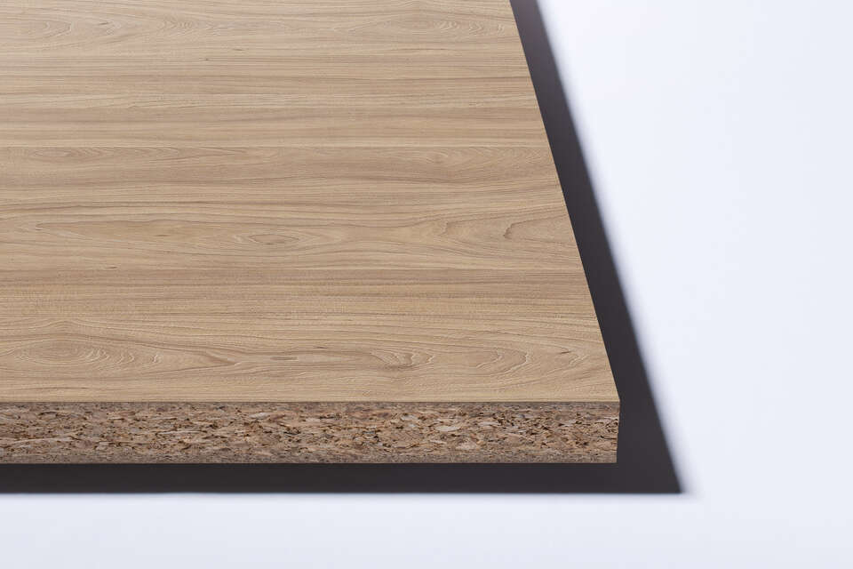 5500 Natural Noble Elm – Melamine-faced particleboard (MFC)