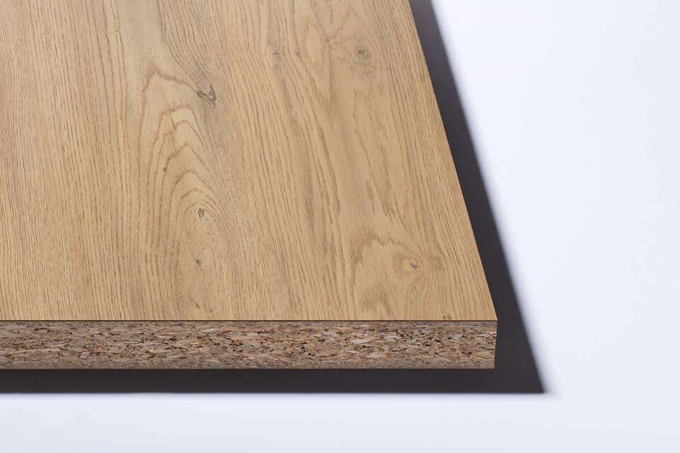 K2738 Torro Cremona Oak – Melamine-faced particleboard (MFC)
