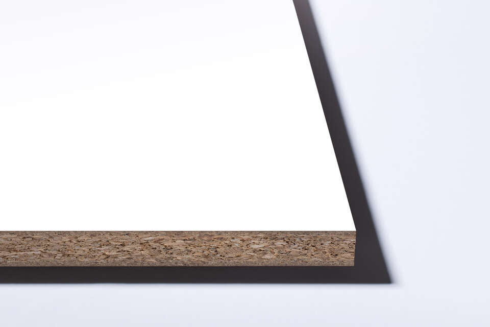 K8685 Snow White – Melamine-faced particleboard (MFC)